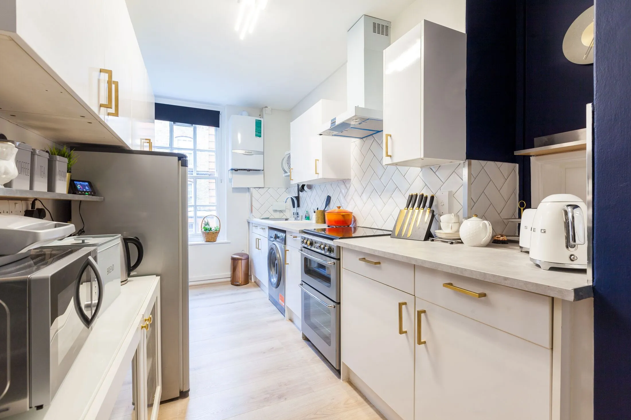 Flat Portpool Lane in Greater London