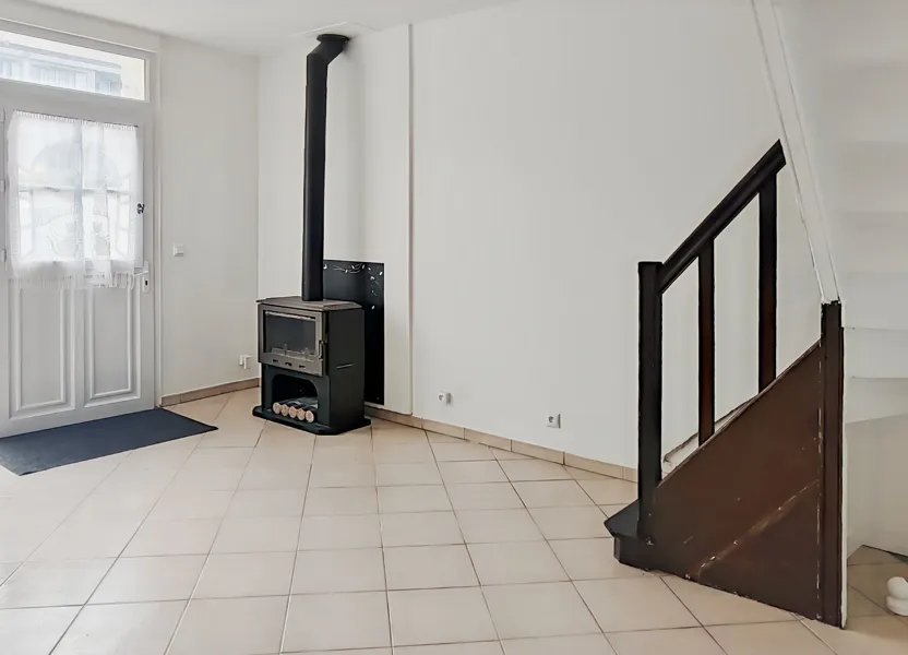 Maison Place le Chatelier à Pont-Sainte-Maxence