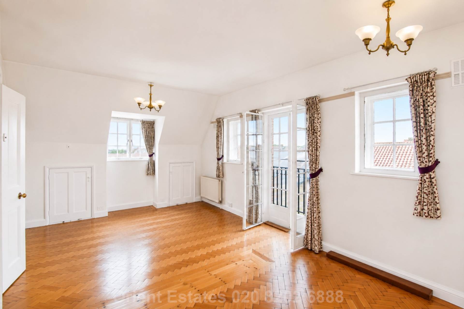 Flat Hampstead Way in Greater London