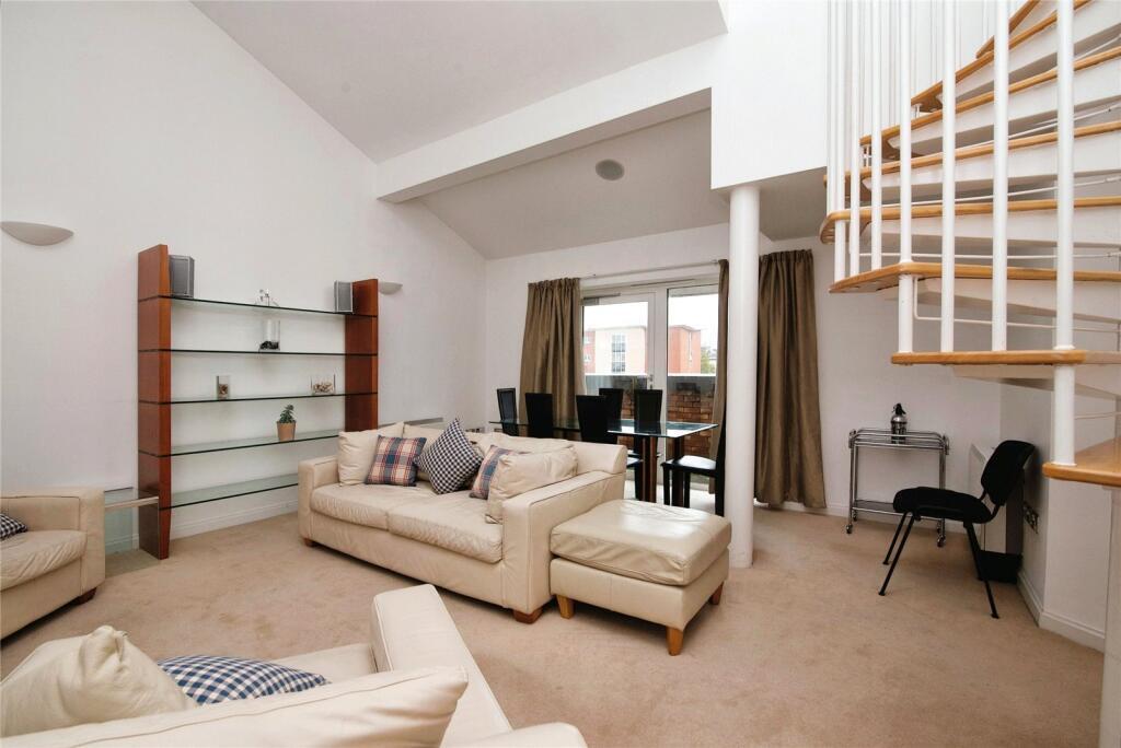 Flat Ffordd Radcliffe in Cardiff