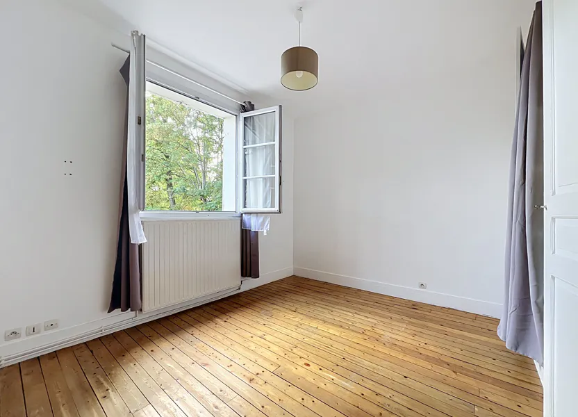 Appartement Rue Arthème Genteur à Suresnes