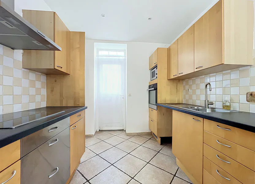 Appartement Rue Arthème Genteur à Suresnes