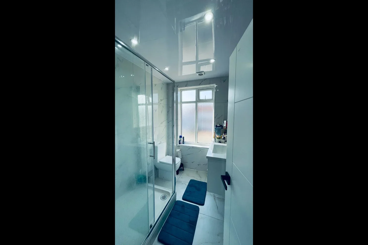 Room Taunton Avenue in Greater London
