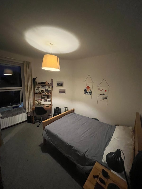 Room Harcourt Road in Bristol