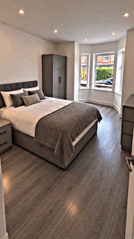 Room College Street in Nottingham