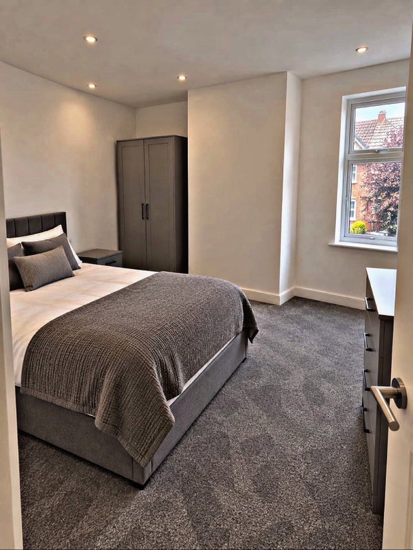 Room College Street in Nottingham