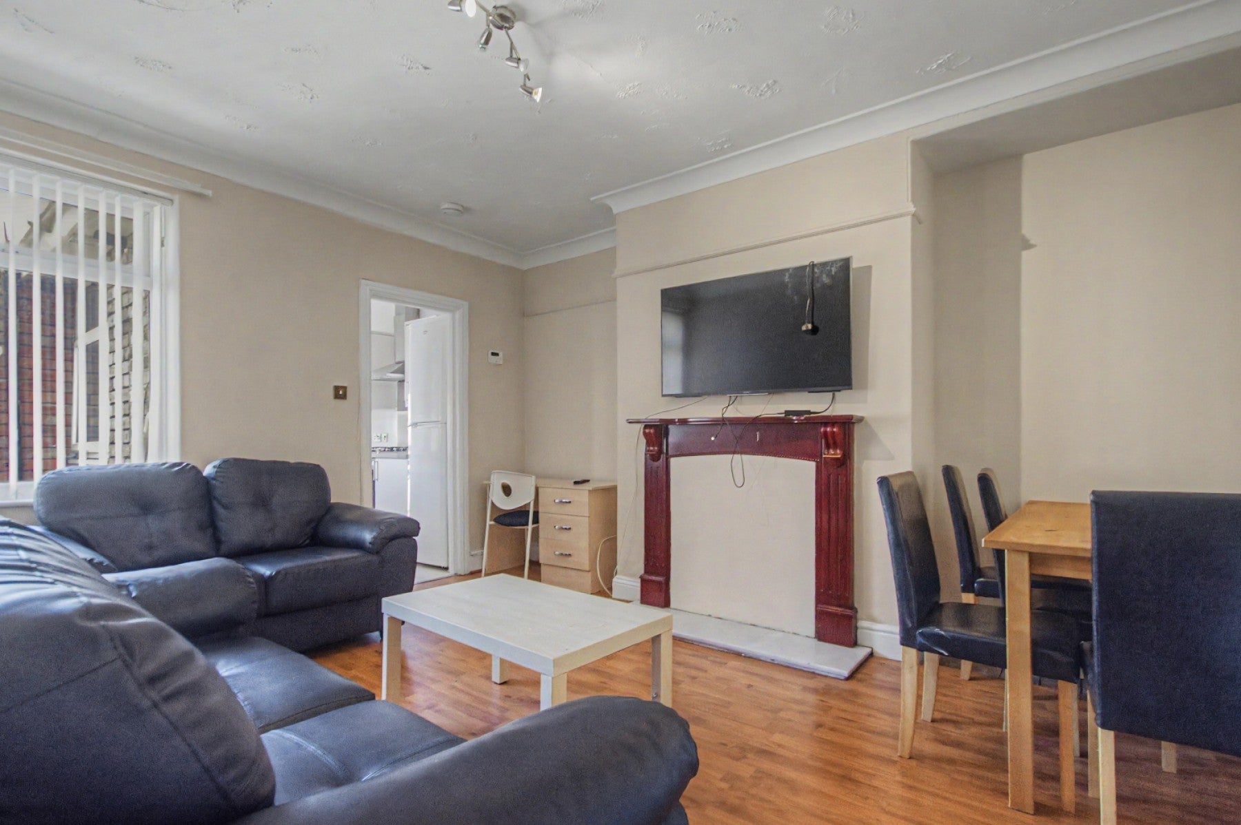 Flat Brandon Grove in Newcastle upon Tyne