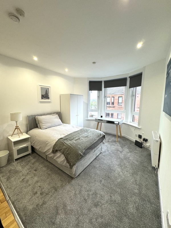 Flat Aberdour Street in Glasgow