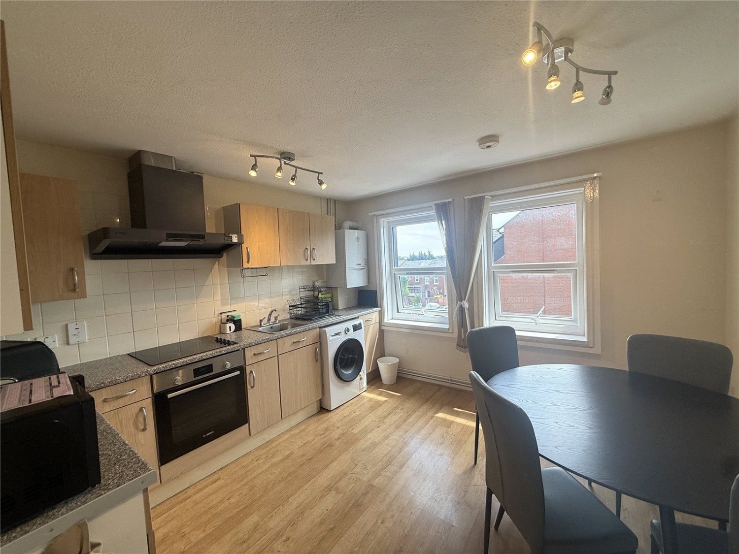 Flat Whitmore Close in Greater London