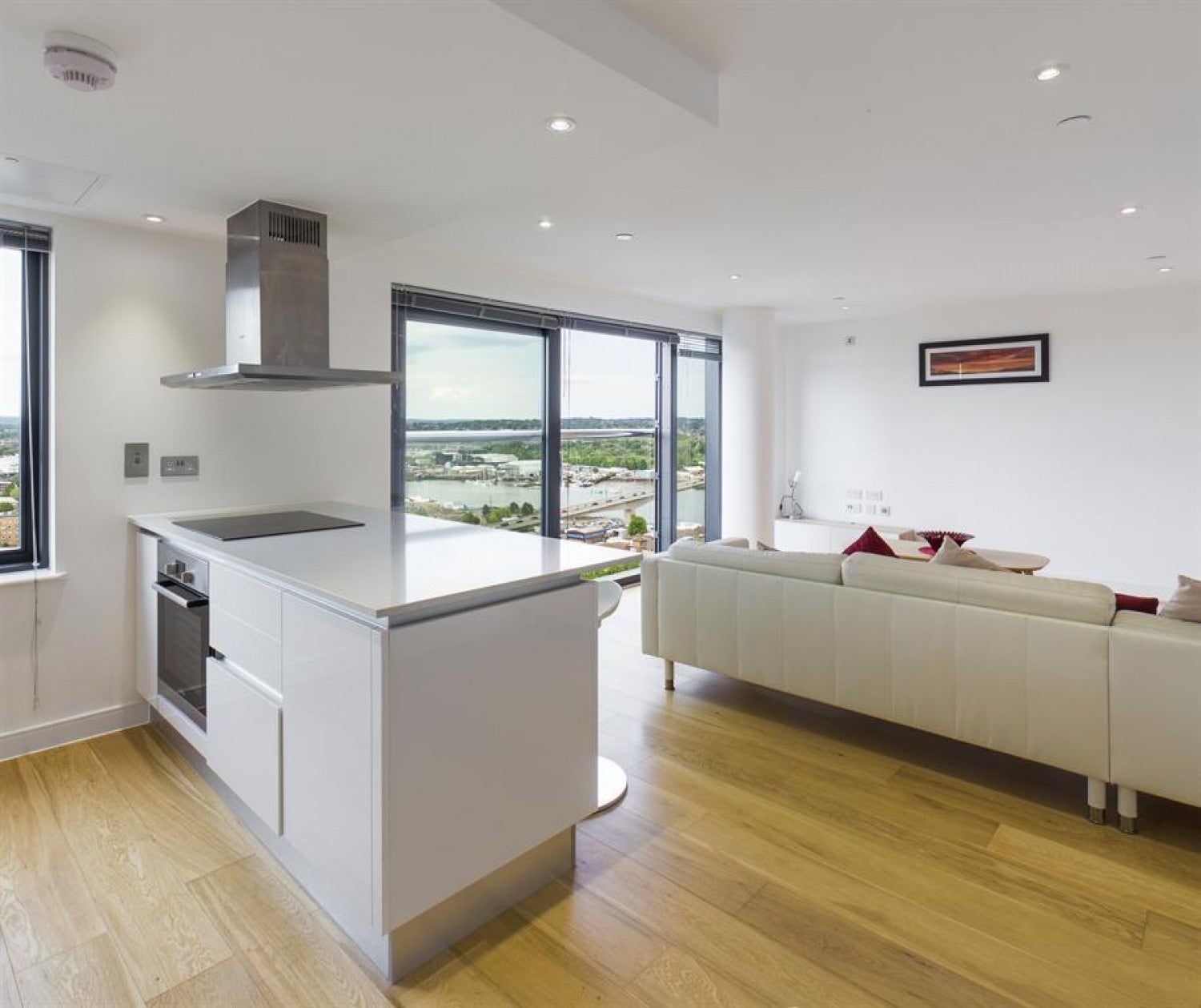Flat Ocean Way in Southampton