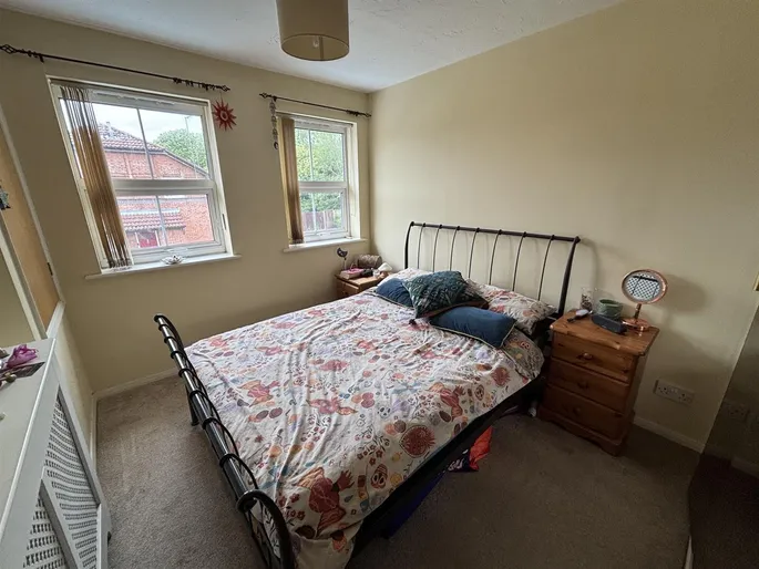 House Canterbury Close in Cherwell District