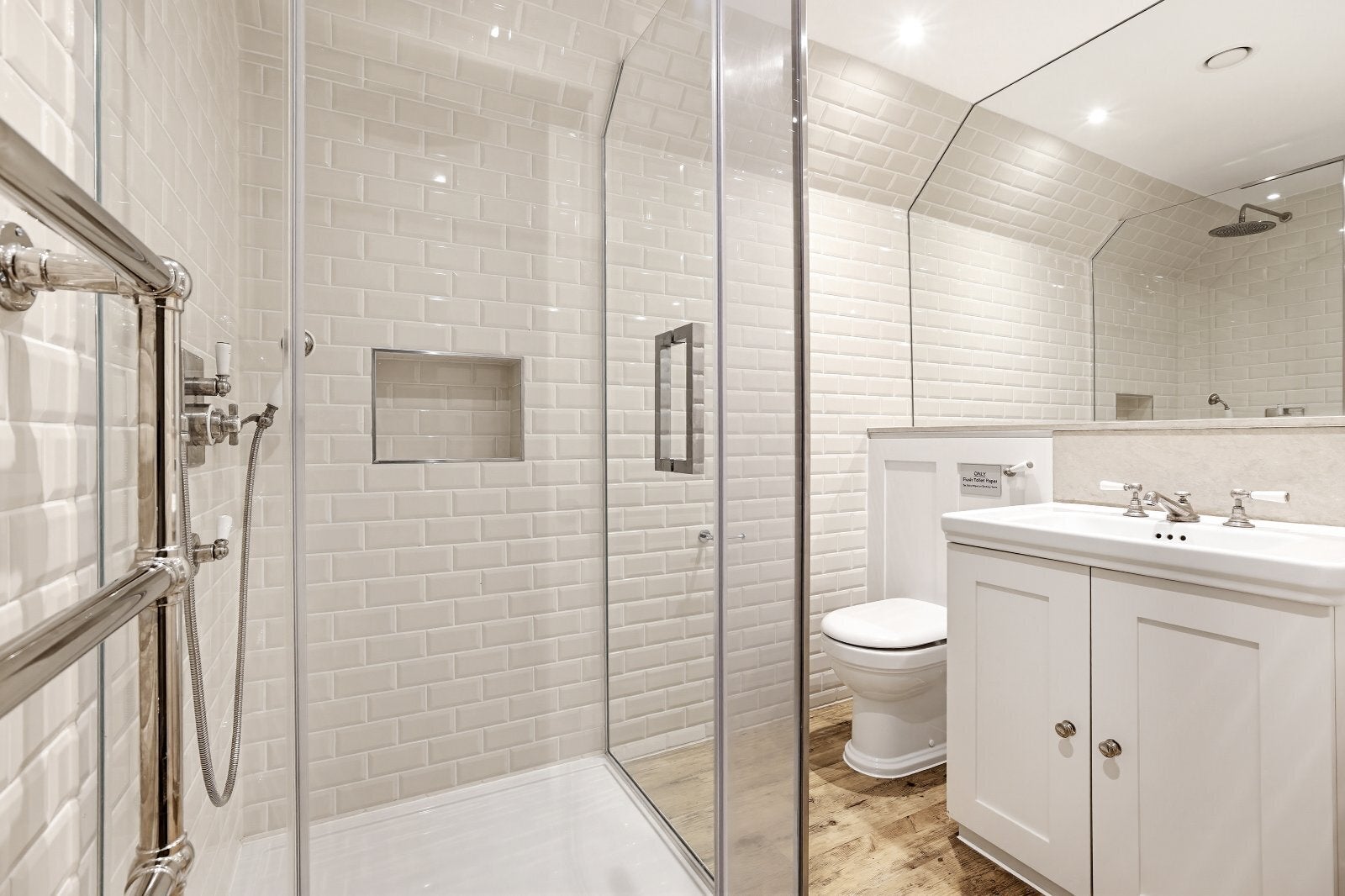 Flat Kinnerton Street in City of Westminster