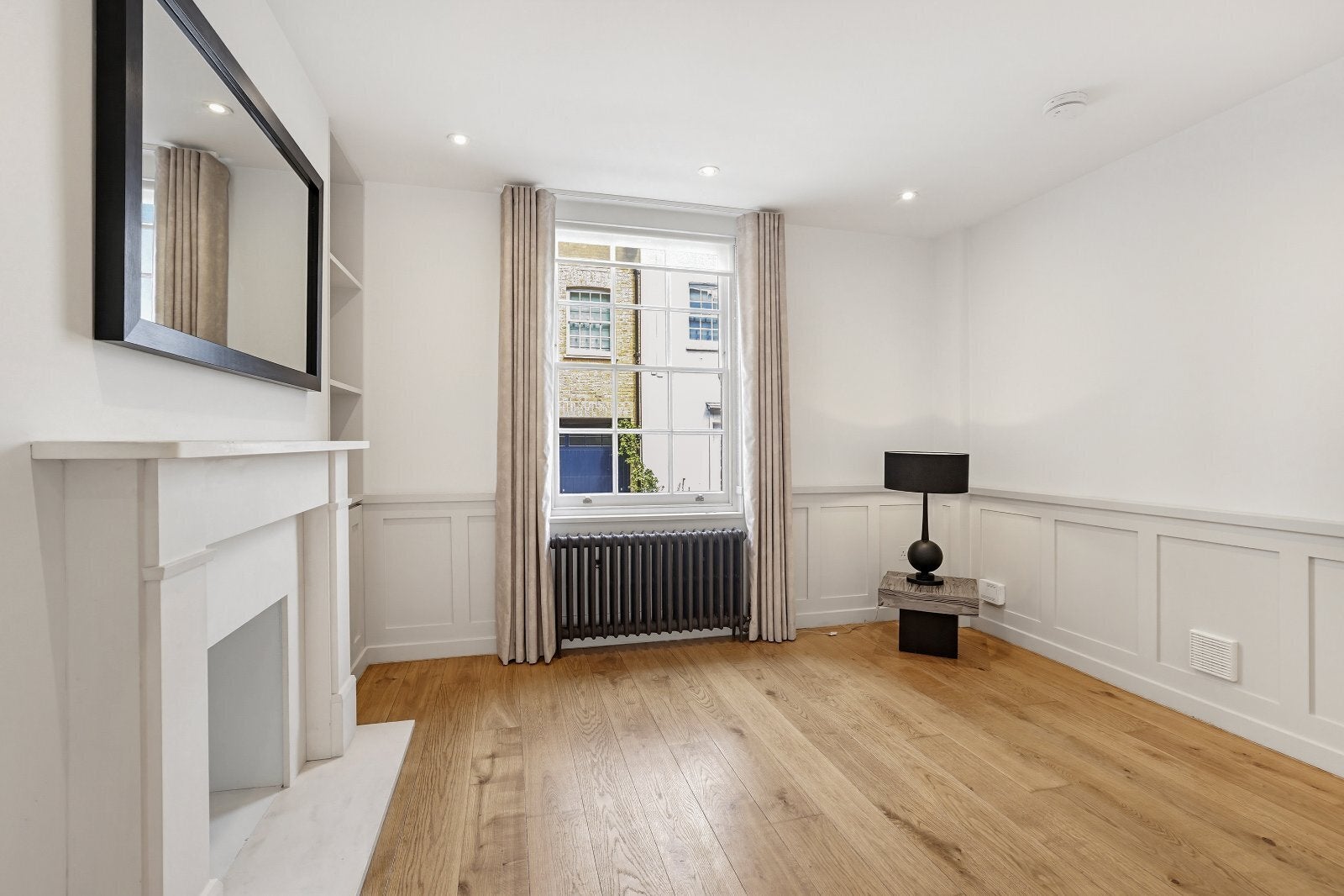Flat Kinnerton Street in City of Westminster