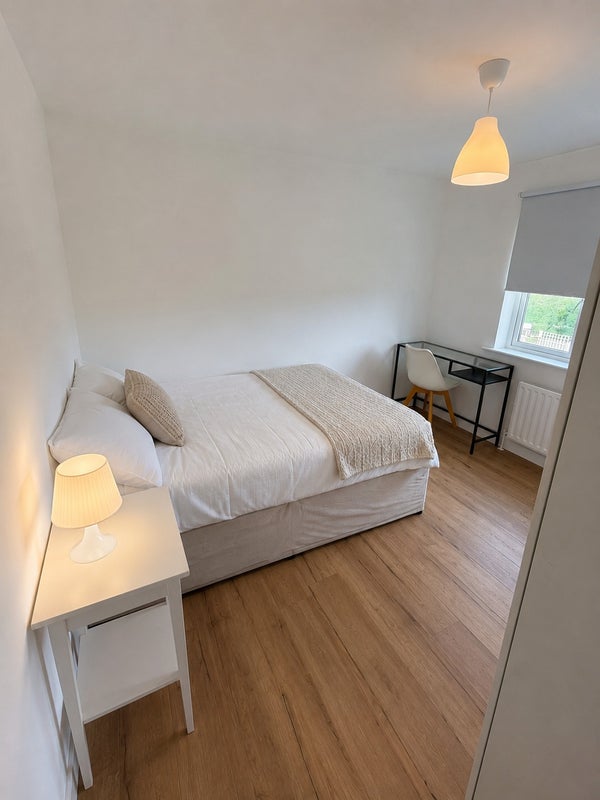 Room Edenhall Gardens in Nottingham