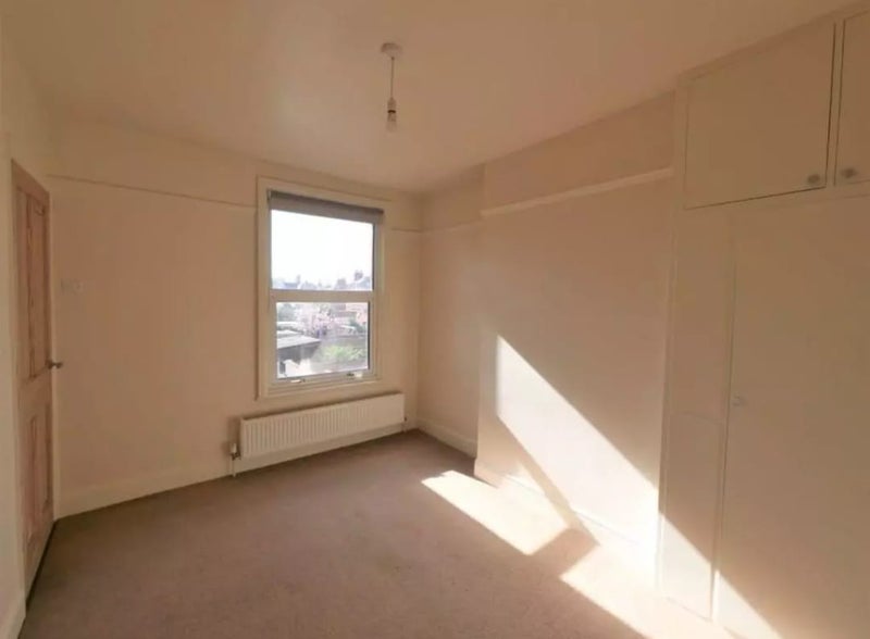 Room Sherrington Road in Ipswich