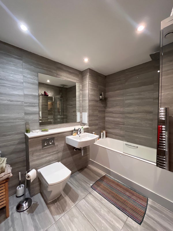 Room Hertford Road in Greater London