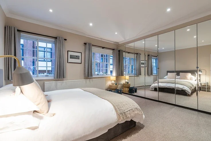 House Dunstable Mews in City of Westminster