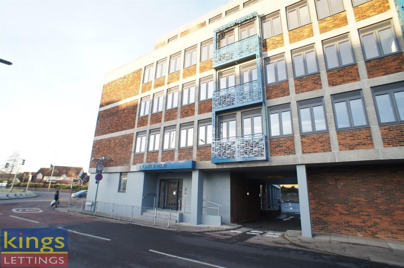 Flat Swanfield Road in Waltham Cross