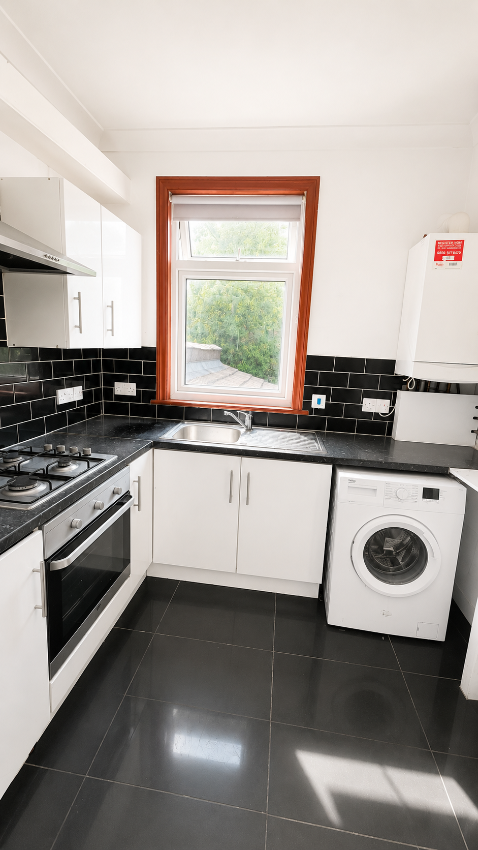 Flat Aldborough Road South in Greater London