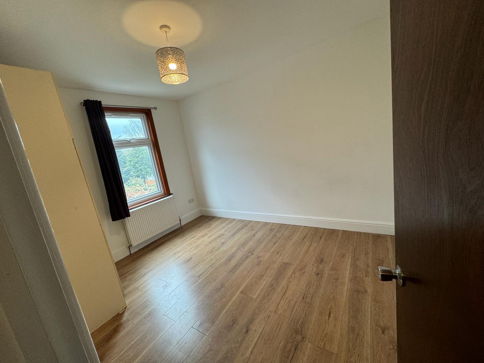 Flat Aldborough Road South in Greater London