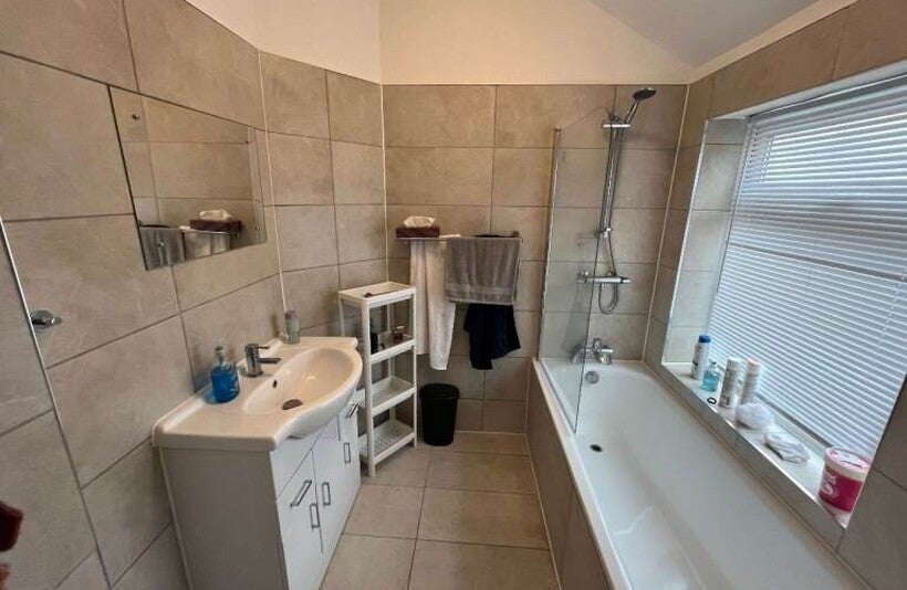 Room Camden Road in Greater London