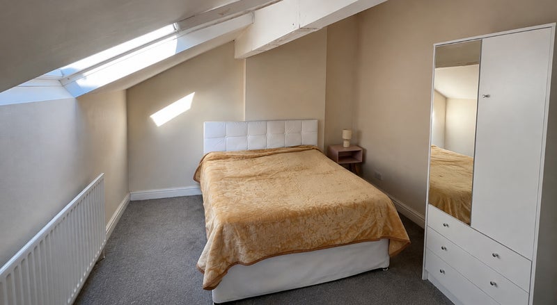 Room York Road in Birmingham