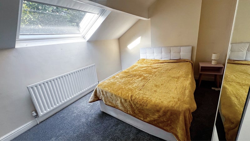 Room York Road in Birmingham