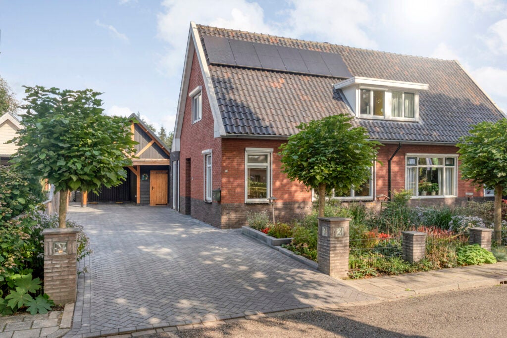 Huis Van Roijensweg 8 in Bergentheim