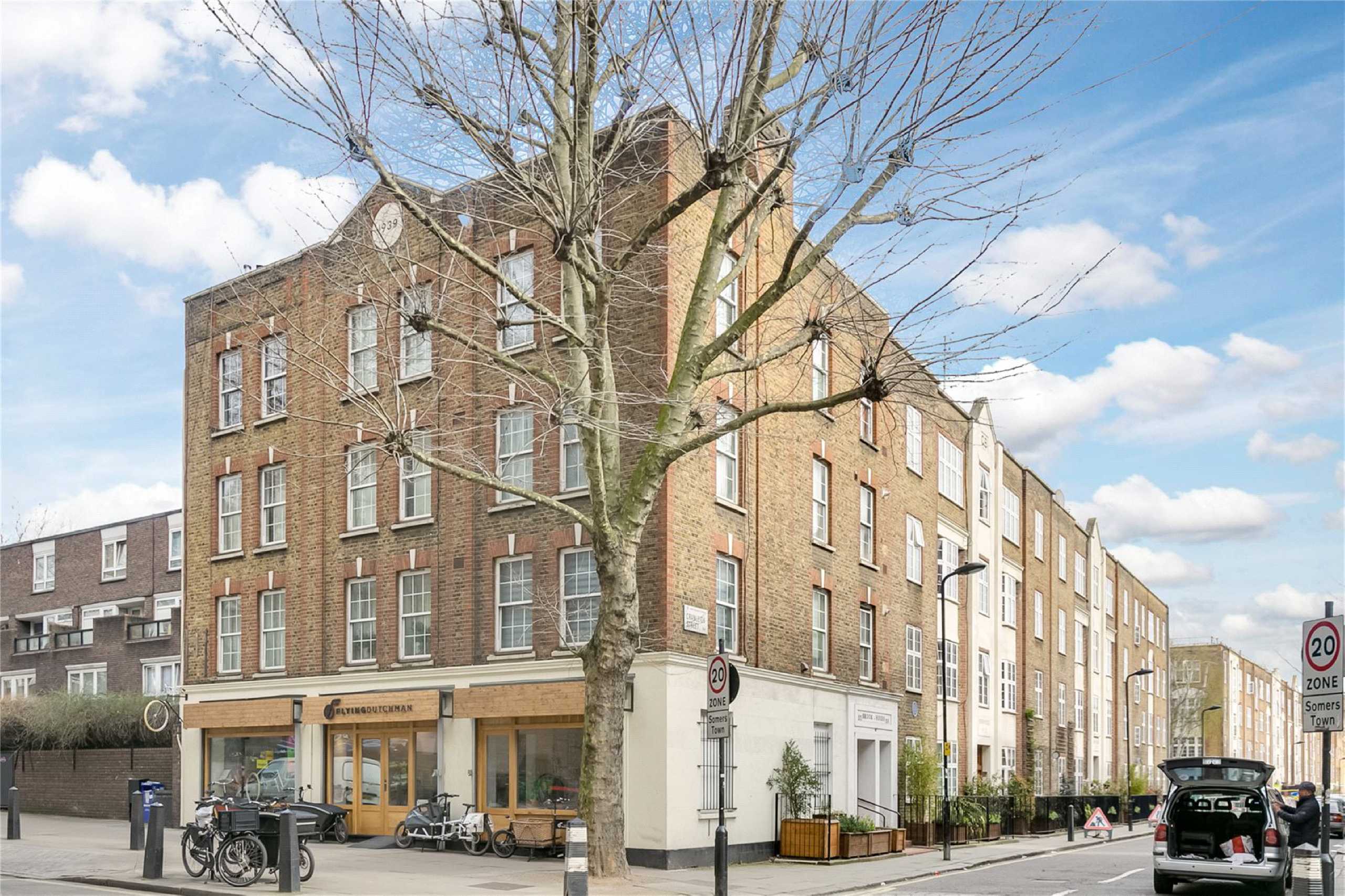 Flat Cranleigh Street in Greater London