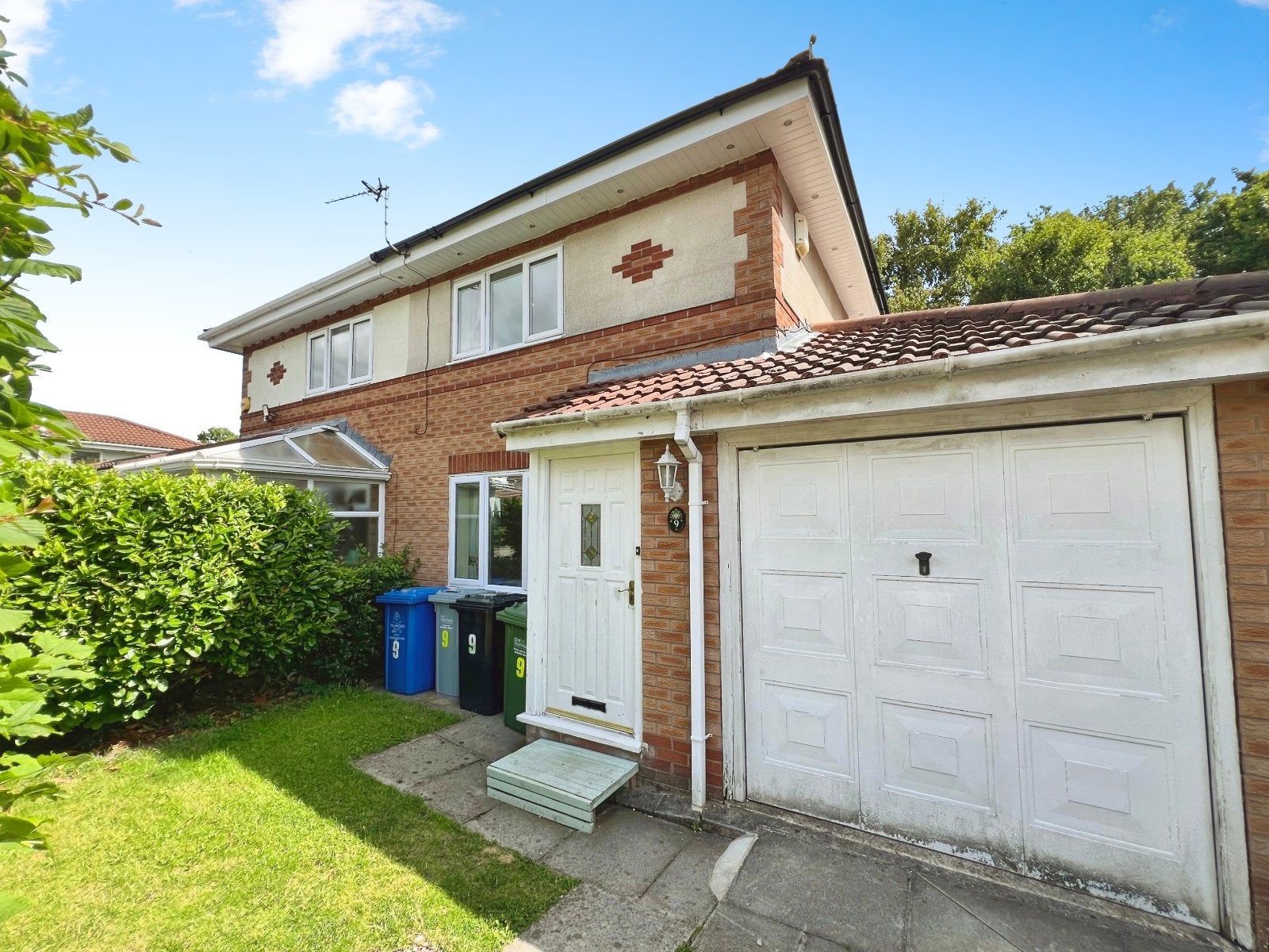 House Buckthorn Close in Trafford