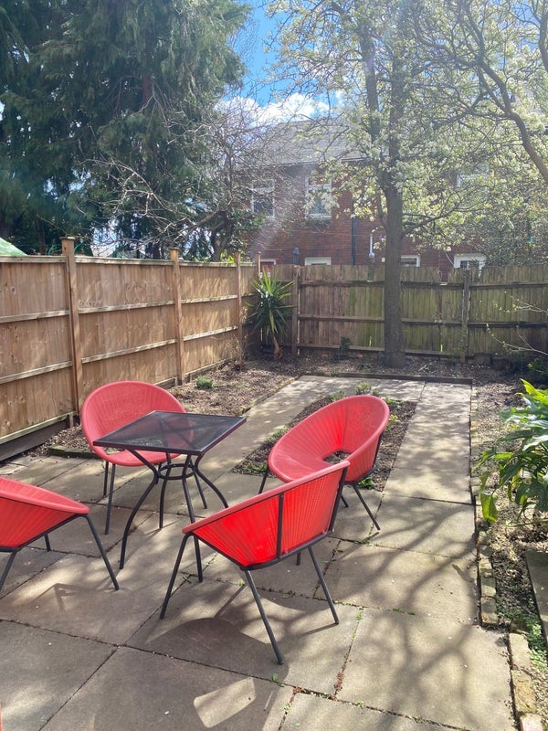 Room Woodland Road in Greater London