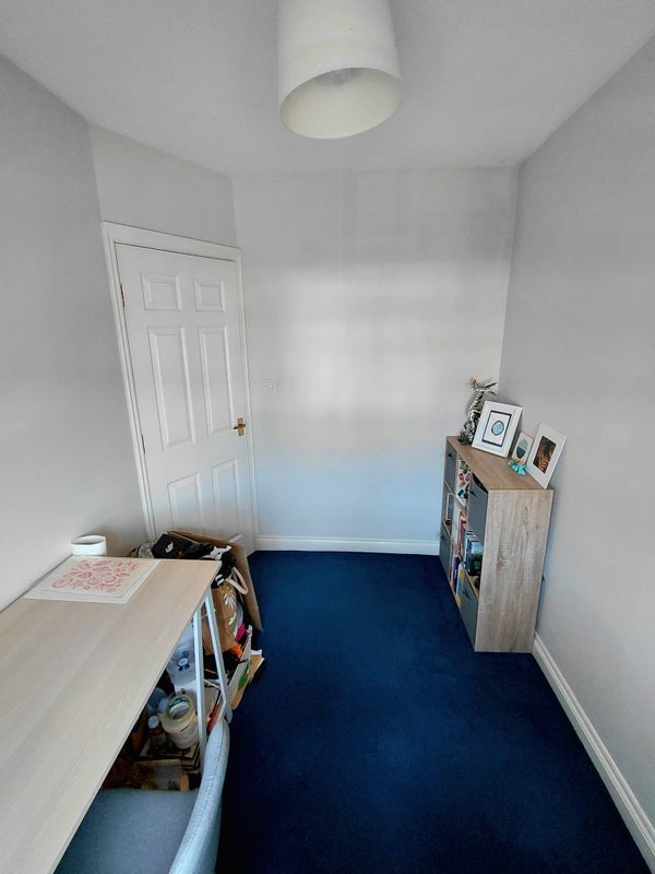 Room Stone Mill Way in Leeds