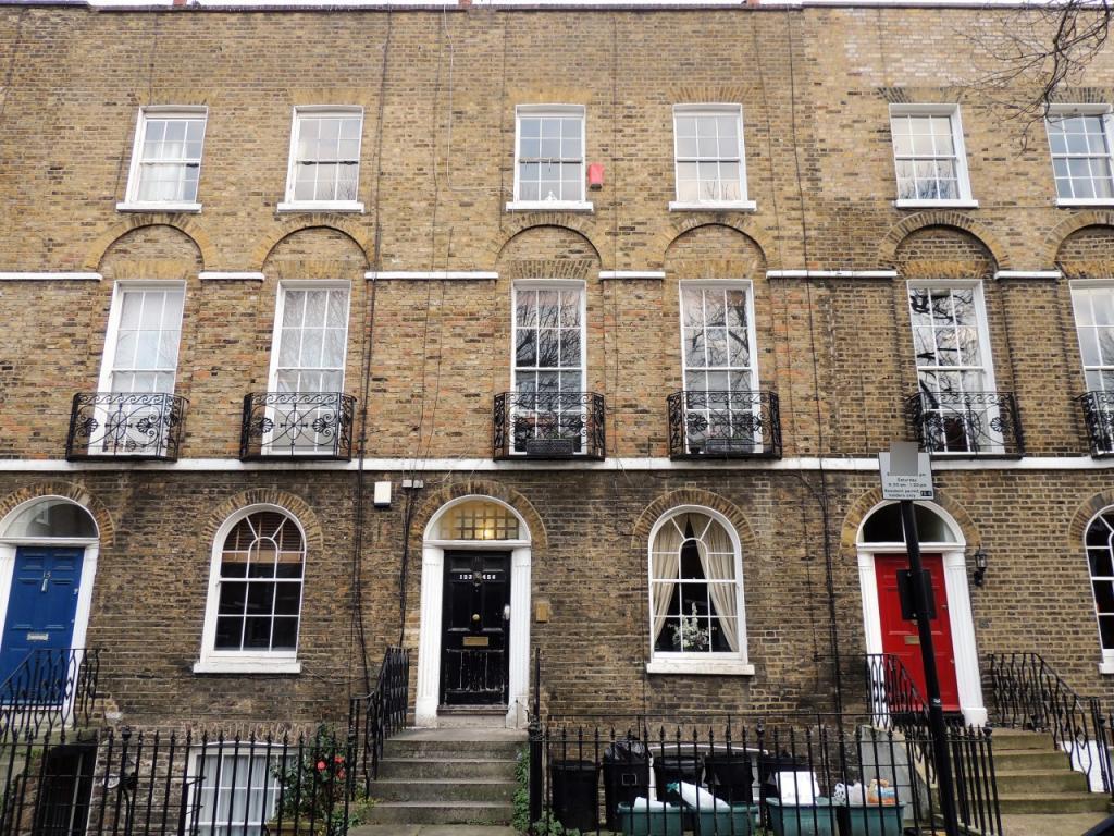 Flat Stonefield Street in Greater London