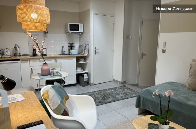 Appartement Place Gaston Paillhou à Tours