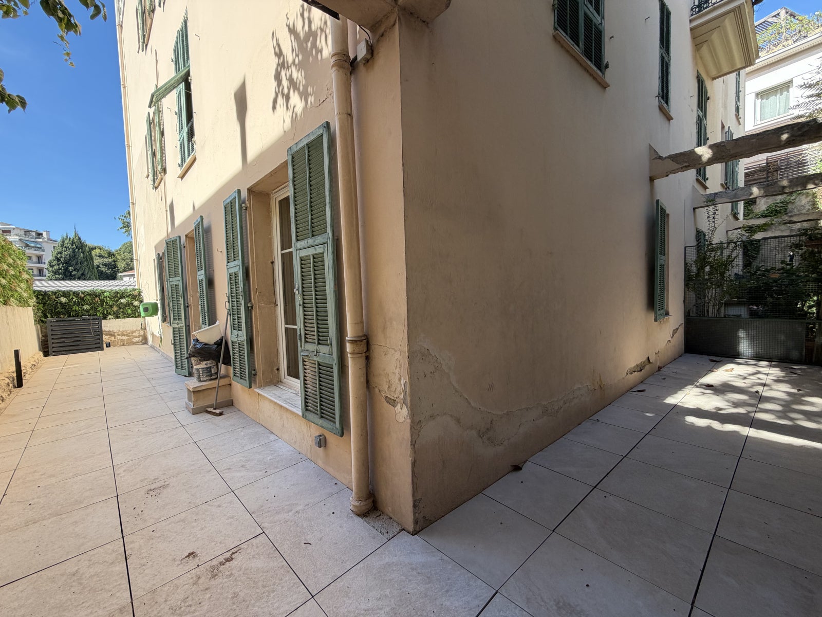 Flat Avenue Georges Clemenceau in Nice