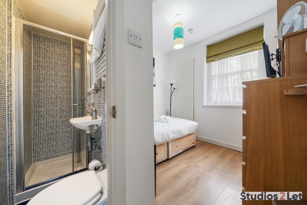 Flat North Gower Street in London