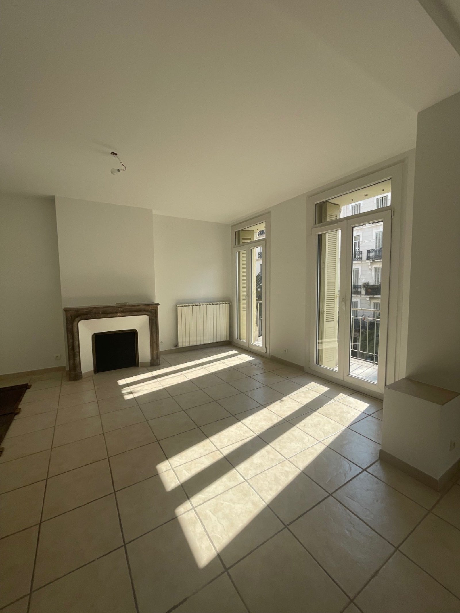Flat Avenue Colbert in Toulon