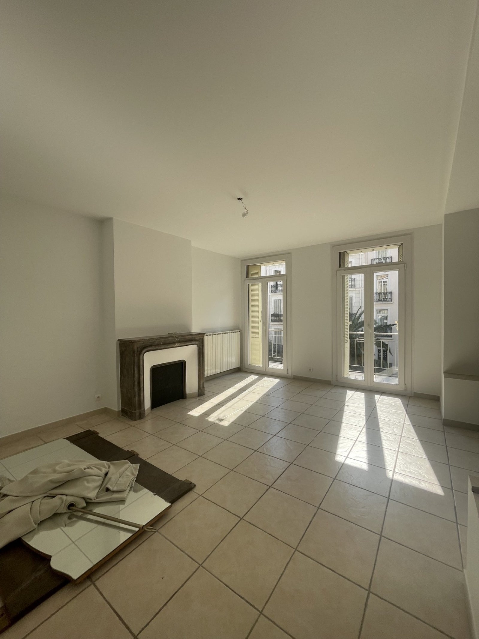 Flat Avenue Colbert in Toulon