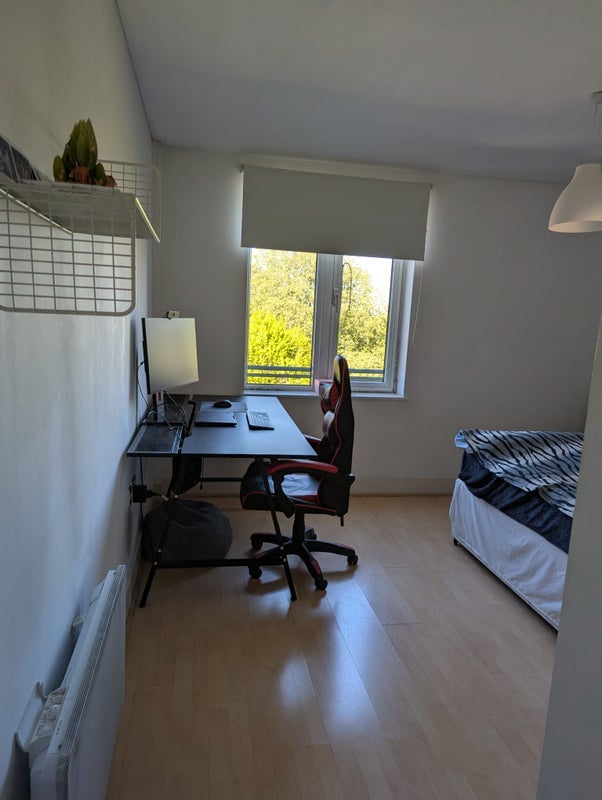Flat Owen Street in Greater London