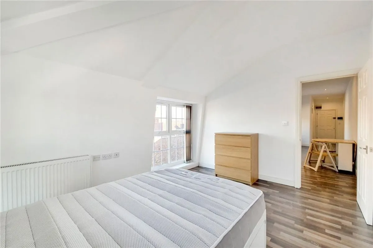 Flat King Street in Greater London