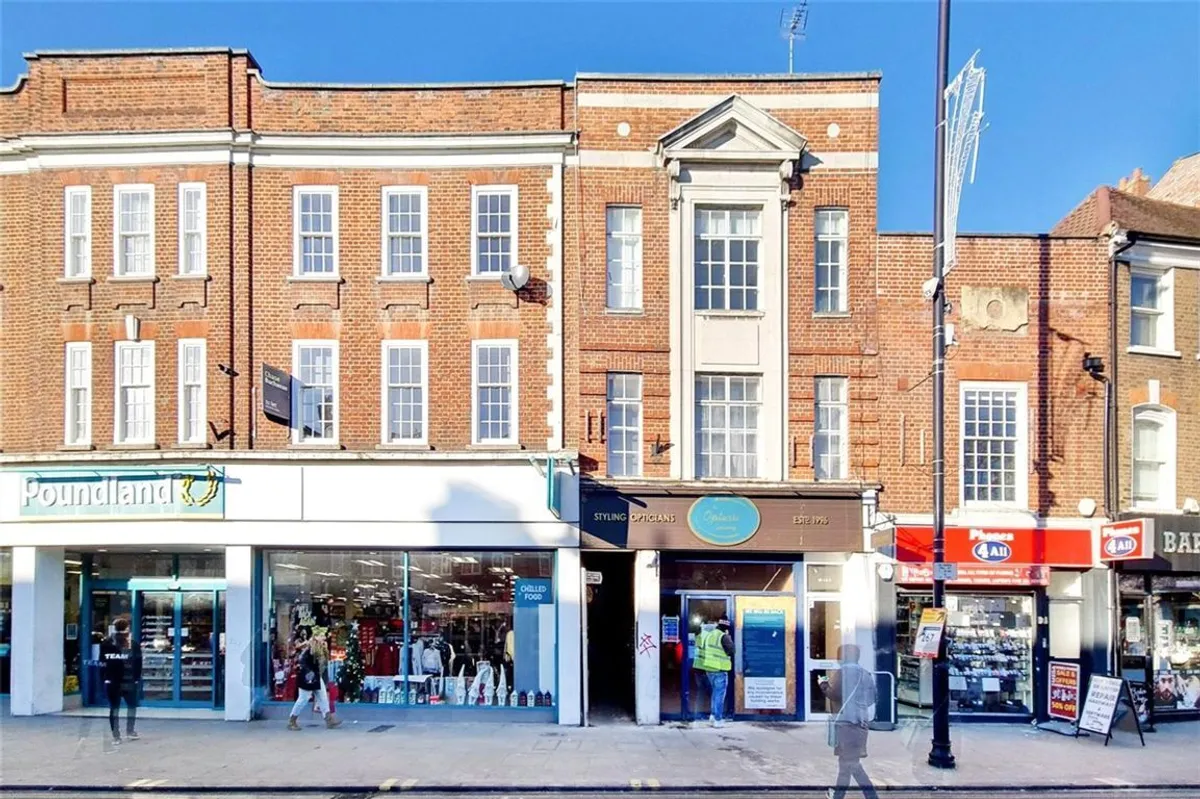 Flat King Street in Greater London