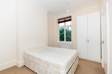 Flat Cranworth Gardens in Greater London