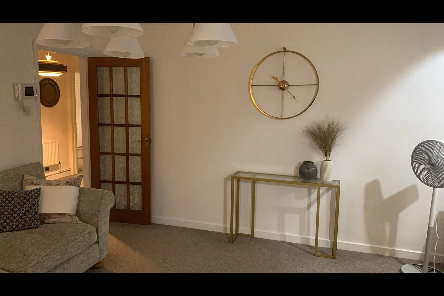 Flat Salmon Street in Greater London