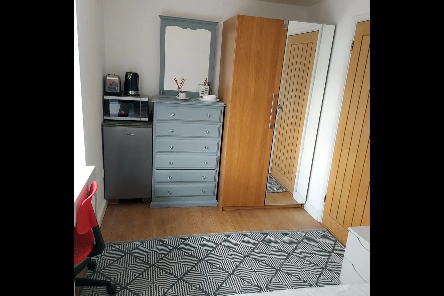 House Hartfield Crescent in Greater London
