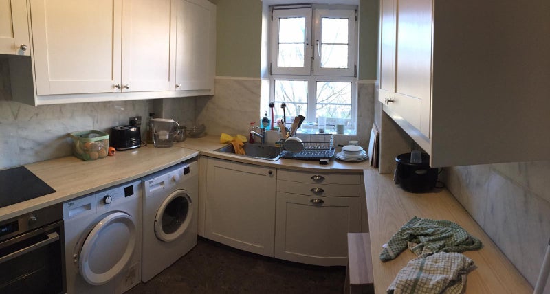 Room South Road in Greater London
