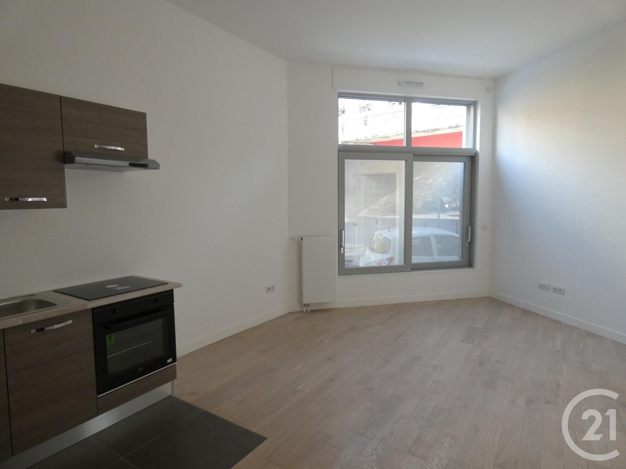 Flat Rue de Crimée in Paris