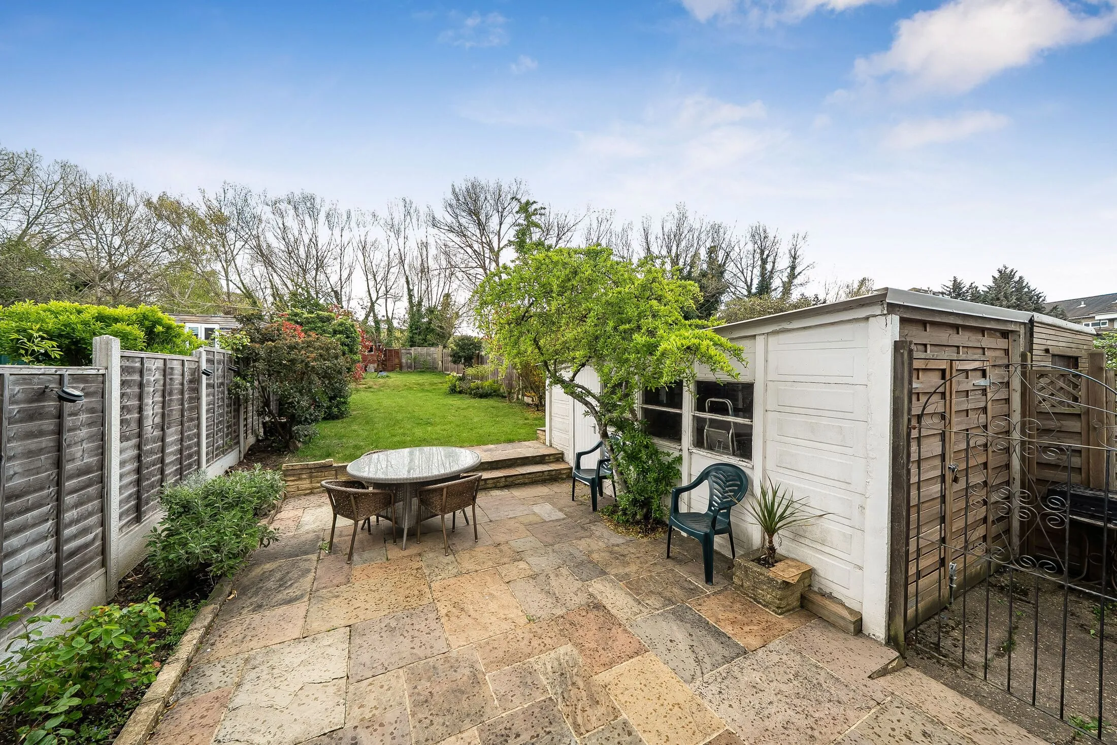 House Mayday Gardens in Greater London