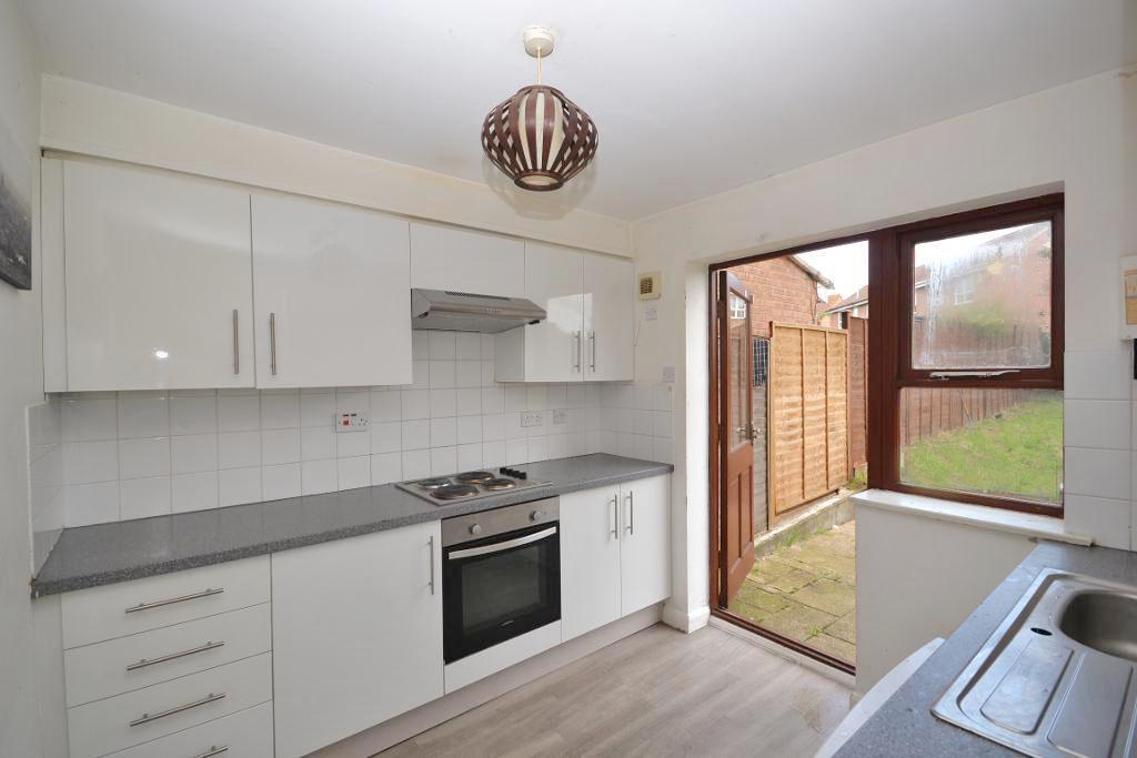 Room Grace Avenue in Milton Keynes