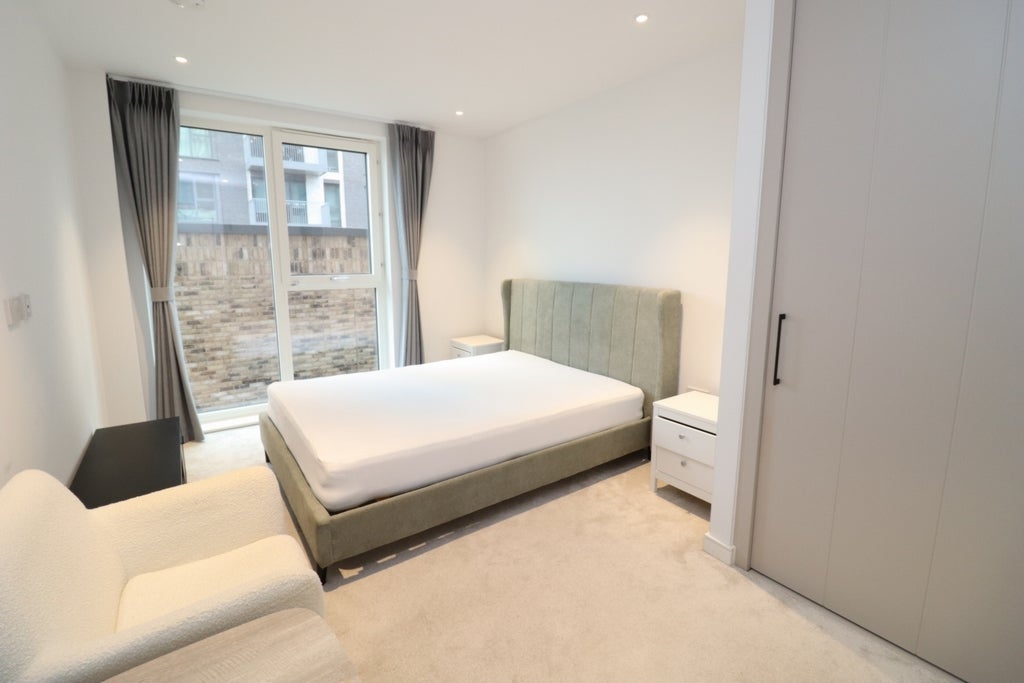 Room Globe Road in Greater London
