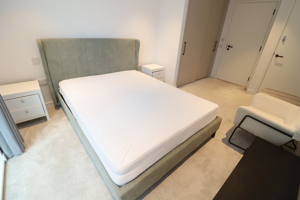Room Globe Road in Greater London